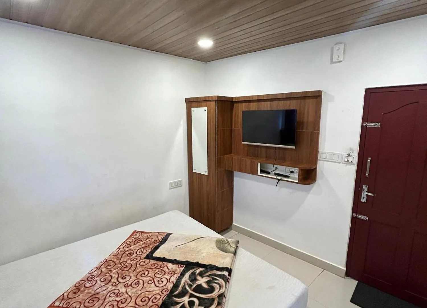 Ponnus Silver Star مونار فندق